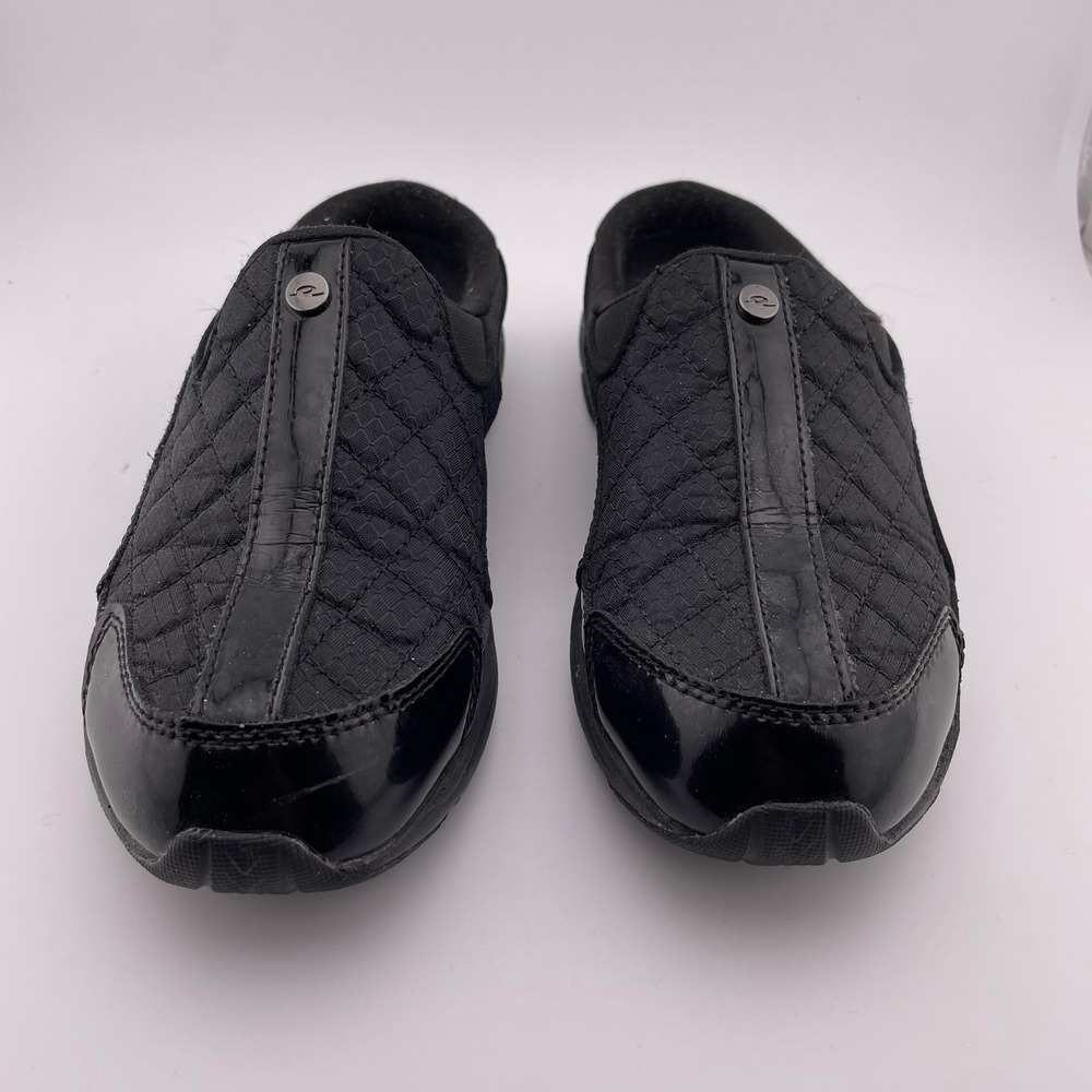 Easy Spirit Traveltime Black Quilted Patent Leather Clogs Mules Sneakers Women 6 - Picture 2 of 6